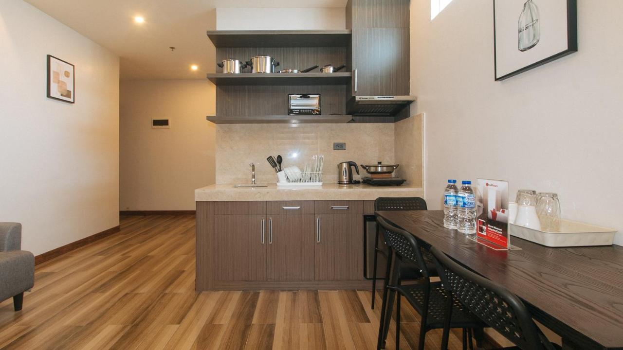 Reddoorz Plus @ Bez Tower And Residences San Juan San Juan  Exterior foto